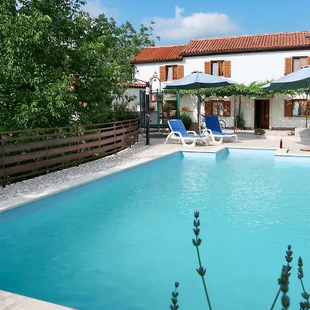 Сasa de vacaciones Ferienhaus Labin 391s Barban
